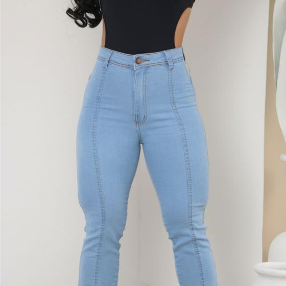 Imagem de Calça Jeans Feminina Flare Cós Alto Empina Bumbum Modeladora