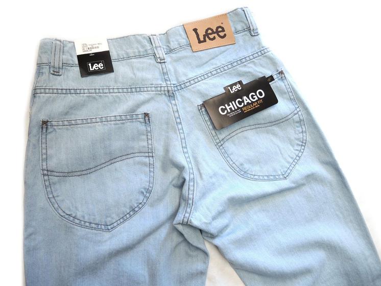 Calça Jeans Lee Chicago Masculina Tradicional 100% Algodão Delave Menor preço em Calça Jeans Lee Chicago Masculina Tradicional 100% Algodão Delave