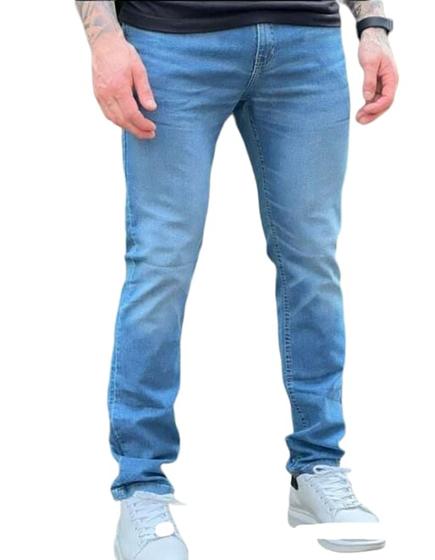 Imagem de calça jeans média masculina tradicional skiny slim lançamento 2023