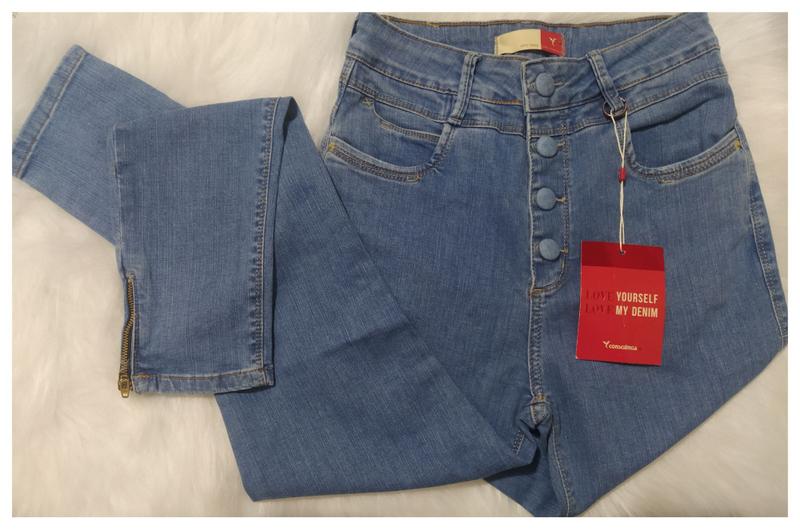 Imagem de Calça Jeans Skinny Hot Pants Feminina Conciência