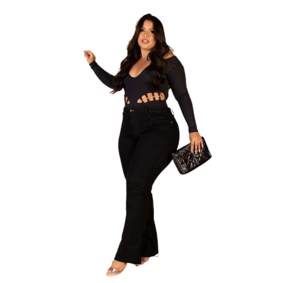 Imagem de Calça Wide Leg Plus Size Preta Cintura Alta Feminina Flare