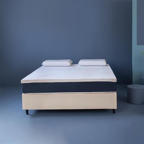 Imagem de Cama Box Casal com Colchão Mola Ensacada Guldi Firme e 2 Travesseiros Guldi Nasa Viscoelástico Natural, Azul e Branca