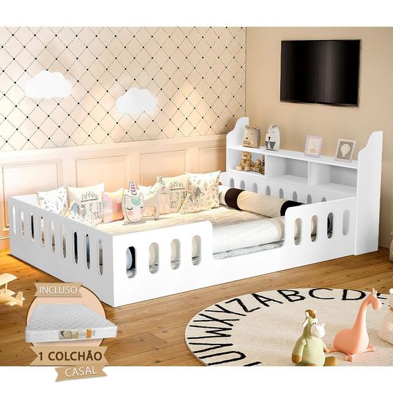 Cama Casal Design Montessoriana Helo com Nicho e Colchão Branca - Divaloto Móveis - CLASSE A Imagem de Cama Casal Design Montessoriana Helo com Nicho e Colchão Branca - Divaloto Móveis