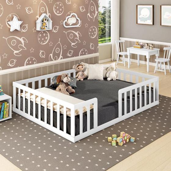 Imagem de Cama Montessoriana Casal Giulia Madeira Maciça com Grade Branco - Casatema