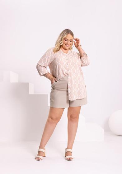 Imagem de Camisa Alongada Plus Size Com Gola Padre Lunender 49188