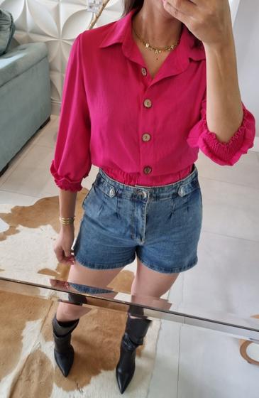 Imagem de Camisa Cropped com Mangas 3/4 e Botões - Monami - Branca / Pink / Preto