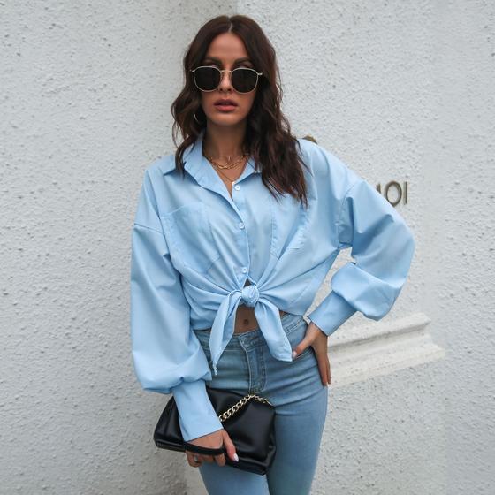 Imagem de Camisa feminina unicolor com botões azul poliéster