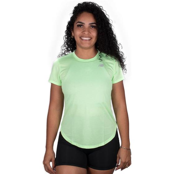 Imagem de Camisa New Balance Accelerate Feminina Verde