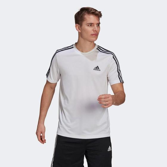 Camiseta Adidas Designed to Move Sport 3 Listras Masculina é ruim? Camiseta Adidas Designed to Move Sport 3 Listras Masculina é boa?
