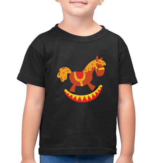 Imagem de Camiseta Algodão Infantil Cavalo Balanço - Foca na Moda