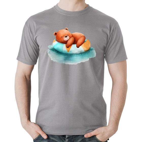 Imagem de Camiseta Algodão Ursinho Teddy Relaxando Na Piscina - Foca na Moda