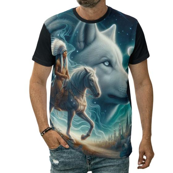 Imagem de Camiseta Cacique Indígena A Cavalo Lobo Branco No Fundo