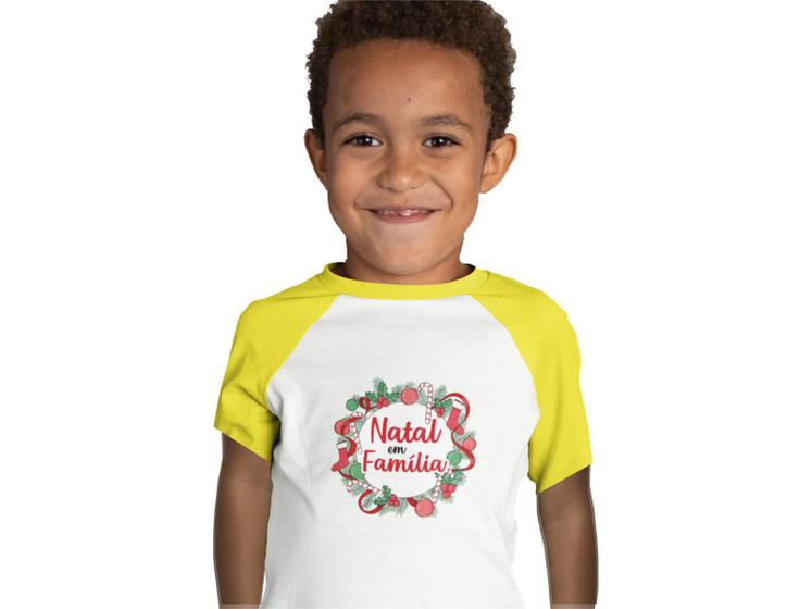 Imagem de Camiseta de Natal em Família Boas Festas Criança Amarelo Ouro