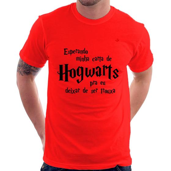 Imagem de Camiseta Esperando minha carta de Hogwarts - Foca na Moda