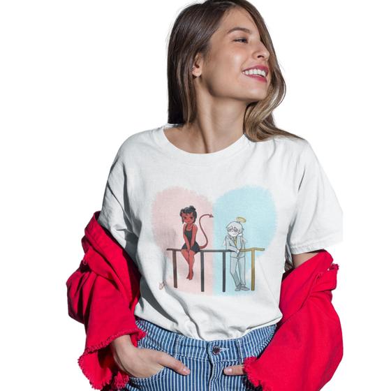 Imagem de Camiseta Feminina - Estampada  Romance do céu