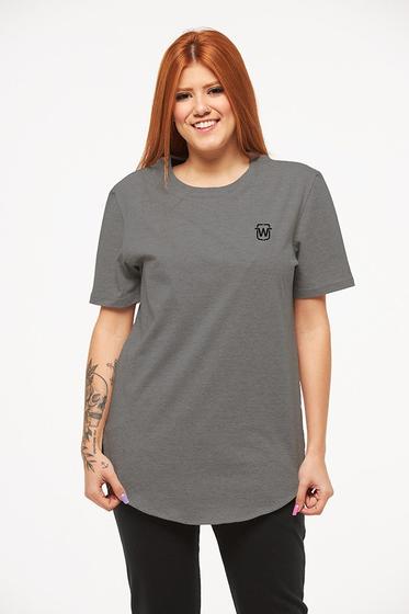 Imagem de Camiseta feminina plus size longline oversized swag manga curta wooks c1