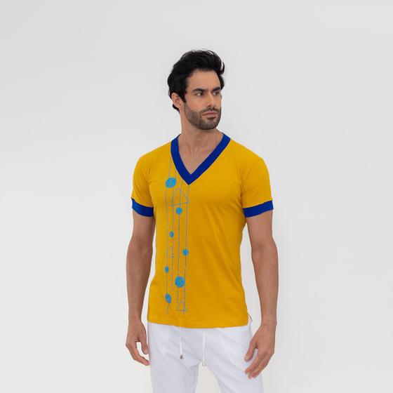 Imagem de Camiseta Gola Retilínea Geométrica Amarelo