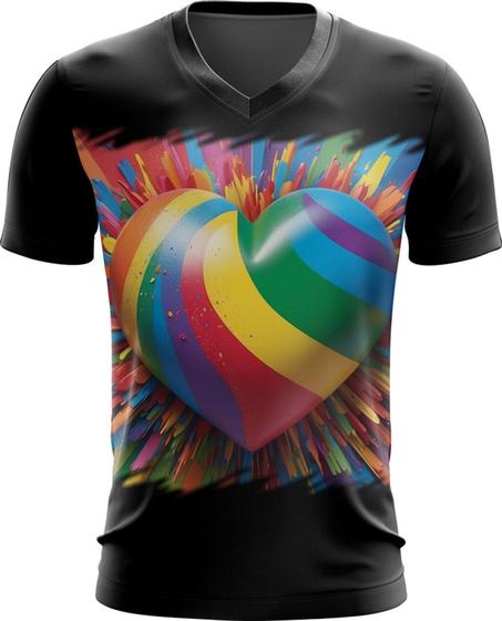 Imagem de Camiseta Gola V do Orgulho LGBT Coração Amor 1