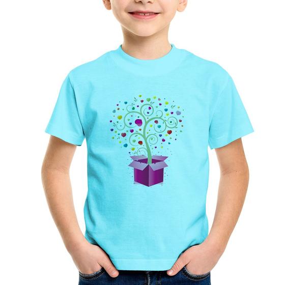 Imagem de Camiseta Infantil Árvore Corações Caixa - Foca na Moda