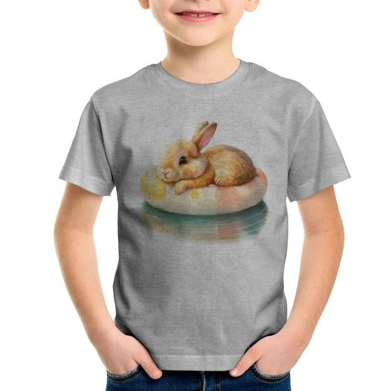 Imagem de Camiseta Infantil Coelhinho Relaxando Na Piscina  - Foca na Moda