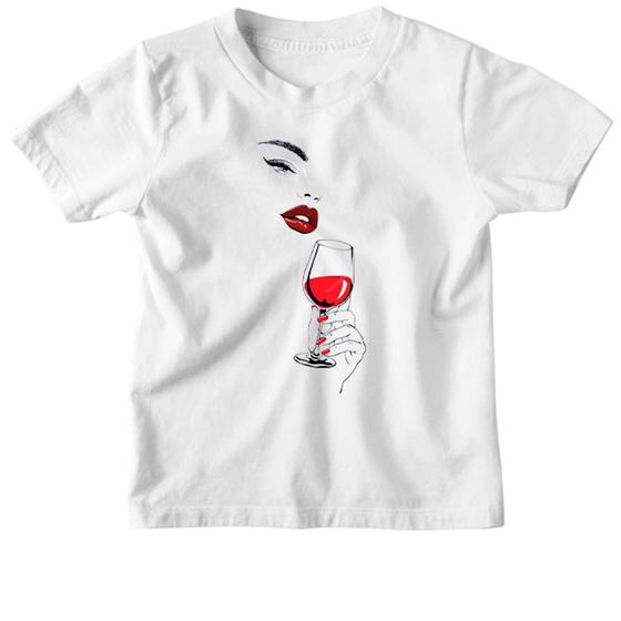 Imagem de Camiseta Infantil Diva com uma taca de vinho