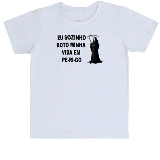 Imagem de Camiseta Infantil Eu sozinho boto minha vida em perigo