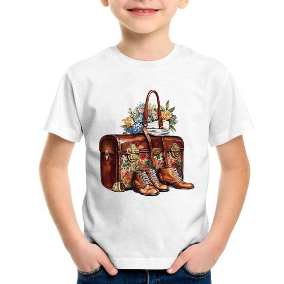 Imagem de Camiseta Infantil Mala e Botas Retrô Flores - Foca na Moda