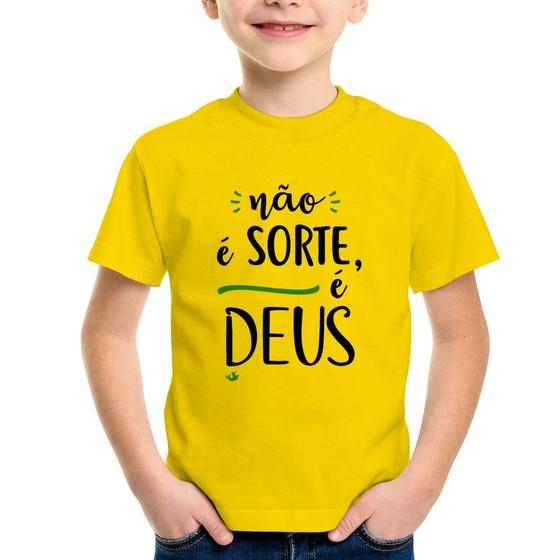 Imagem de Camiseta Infantil Não é sorte, é Deus - Foca na Moda