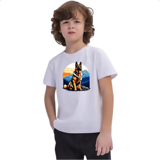 Imagem de Camiseta Infantil Pastor alemao montanhas