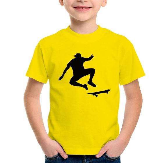 Imagem de Camiseta Infantil Skatista Manobra - Foca na Moda