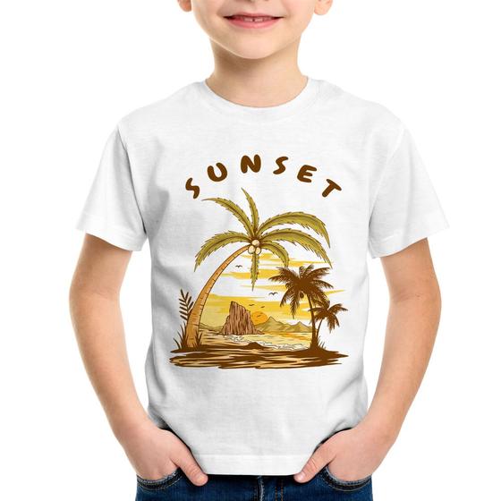 Imagem de Camiseta Infantil Sunset Beach - Foca na Moda