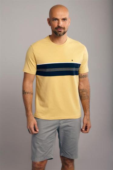 Imagem de Camiseta Manga Curta Comfort Malha - Amarelo / Azul Marinho