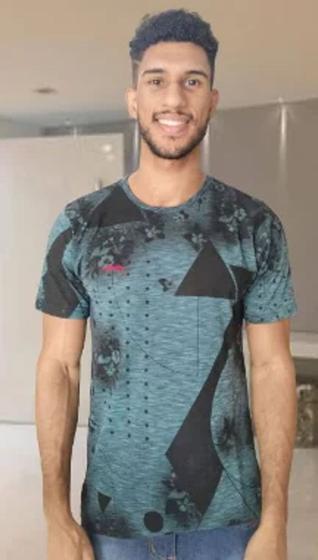 Imagem de Camiseta masculina casual estampa tropicália