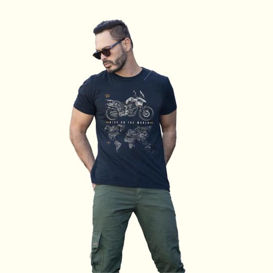 Imagem de Camiseta Masculina Estampada Ride on the World