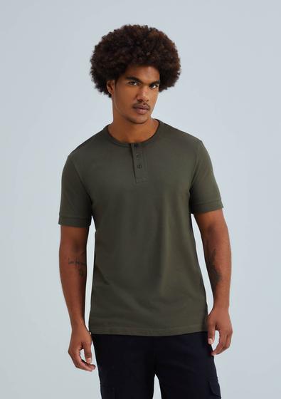 Imagem de Camiseta Masculina Henley Manga Curta