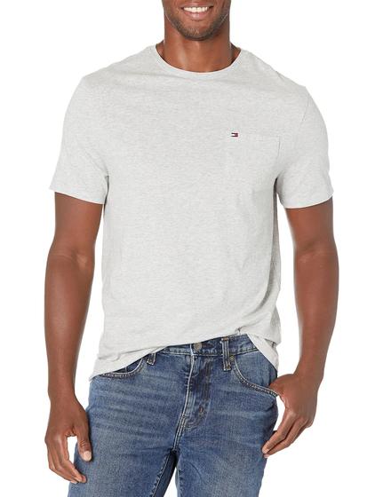 Imagem de Camiseta masculina Tommy Hilfiger de gola redonda com bolso cinza claro M