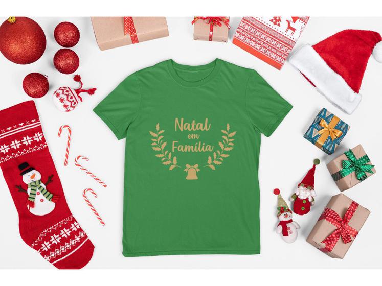 Camiseta Natal em Família Natal Feliz Natal Papai Noel Verde Bandeira - Del  France - Outros Moda e Acessórios - Magazine Luiza
