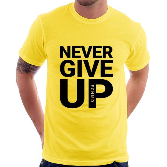 Imagem de Camiseta Never give up - Foca na Moda