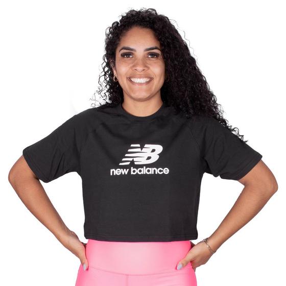 Imagem de Camiseta New Balance Cropped Essentials Basic
