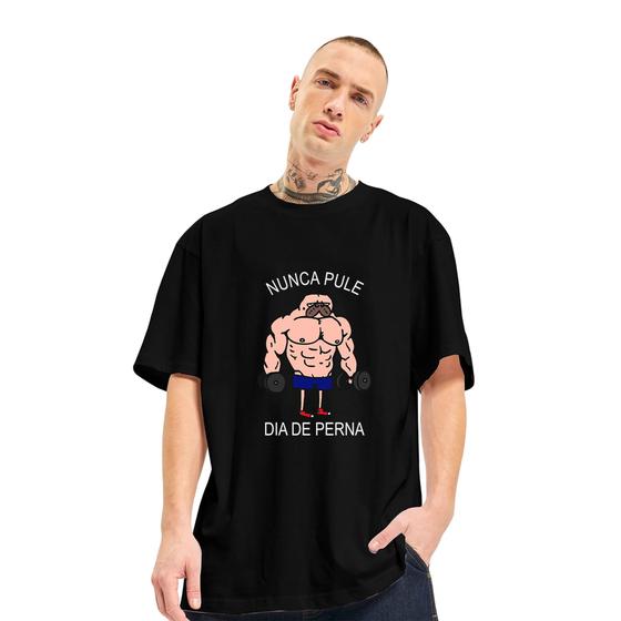 Imagem de Camiseta Oversized Masculina Academia Meme Dia de Perna