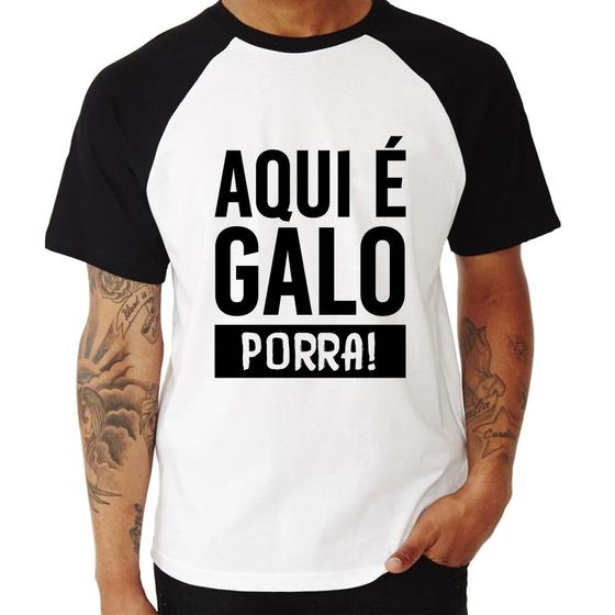 Imagem de Camiseta Raglan Aqui é galo  - Foca na Moda