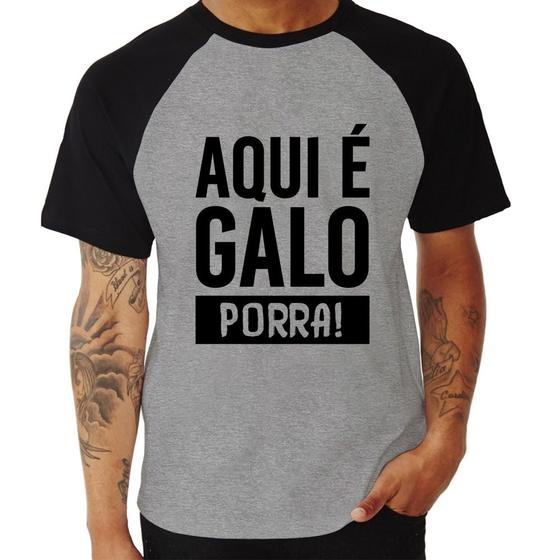 Imagem de Camiseta Raglan Aqui é galo  - Foca na Moda