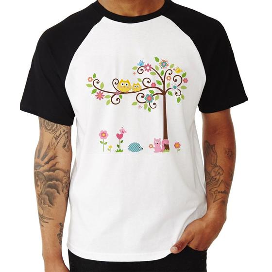 Imagem de Camiseta Raglan Árvore Flores E Animais - Foca na Moda