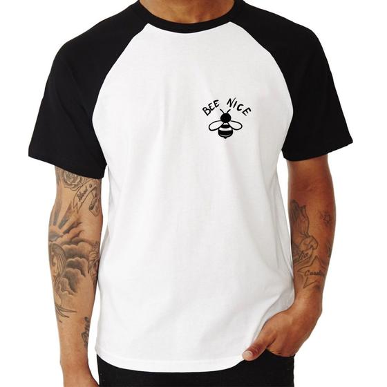 Imagem de Camiseta Raglan Bee Nice - Foca na Moda