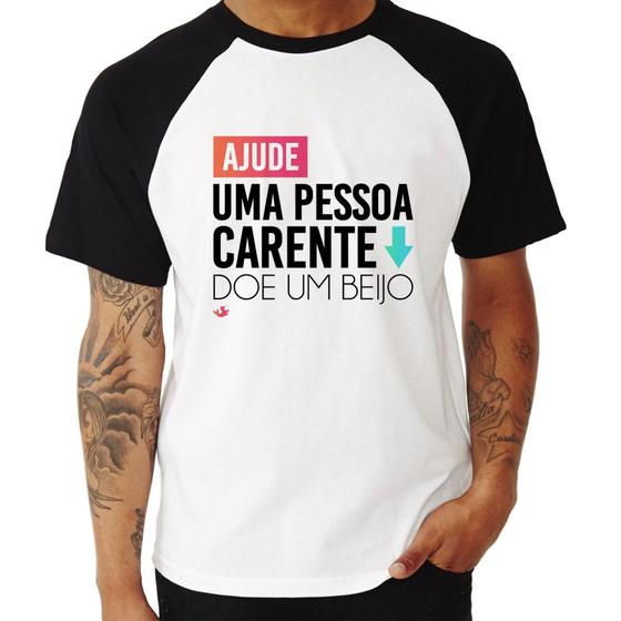 Imagem de Camiseta Raglan Doe um beijo - Foca na Moda