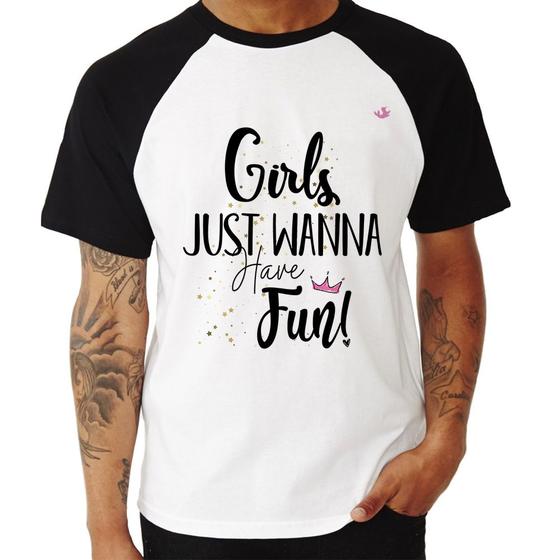 Imagem de Camiseta Raglan Girls just wanna have fun! - Foca na Moda