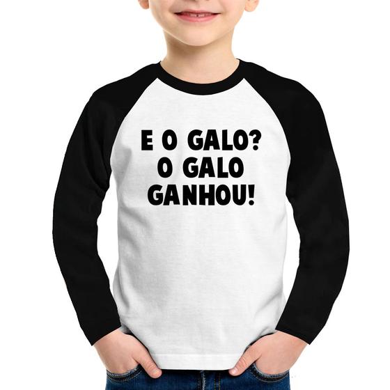 Imagem de Camiseta Raglan Infantil E o galo O galo ganhou! Manga Longa - Foca na Moda