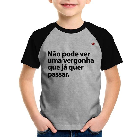 Imagem de Camiseta Raglan Infantil Não pode ver uma vergonha que já quer passar - Foca na Moda