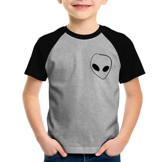 Imagem de Camiseta Raglan Infantil Pocket Alien - Foca na Moda