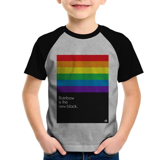 Imagem de Camiseta Raglan Infantil Rainbow is the new black - Foca na Moda